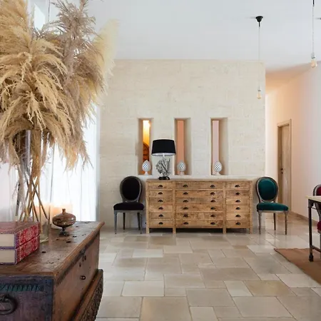 Giuanso Guest house